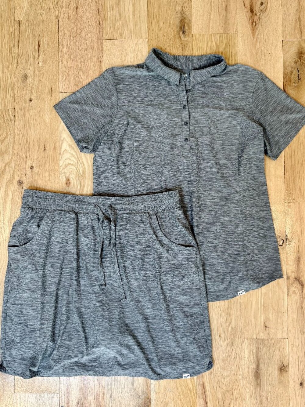 Duluth Trading Armachillo Women’s Polo & Skort Set Gray - sz L